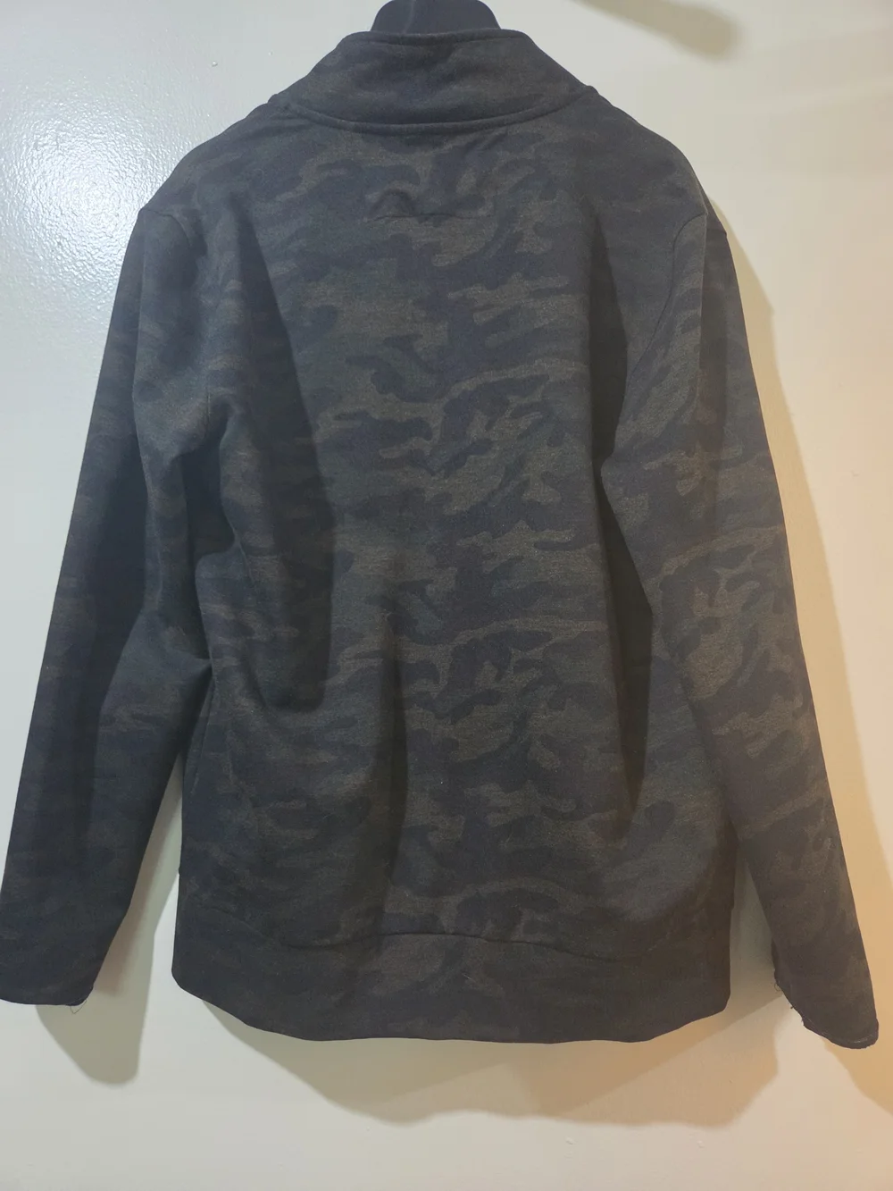 Banana Republic Men’s Camouflage Zip-Up Jacket- Dark Green/Black